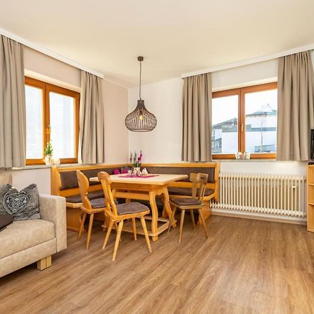 Herzerl-Chalet Appartements Флахау Екстер'єр фото